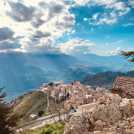 Casa Donna Rosa San Mauro Castelverde